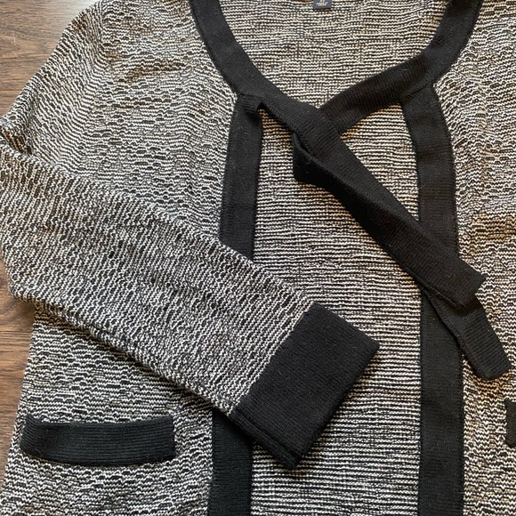 Banana Republic Cropped Black Heathered Tie Cardigan XS - Picture 3 of 4